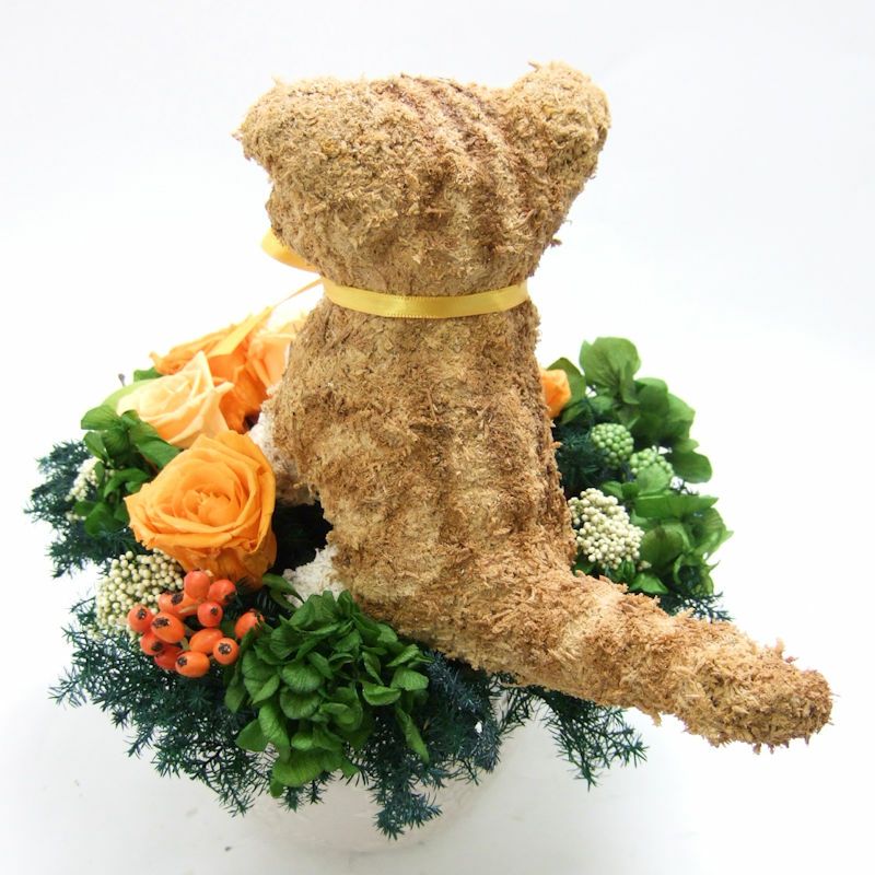 ネコ　プリザーブドフラワーアレンジ